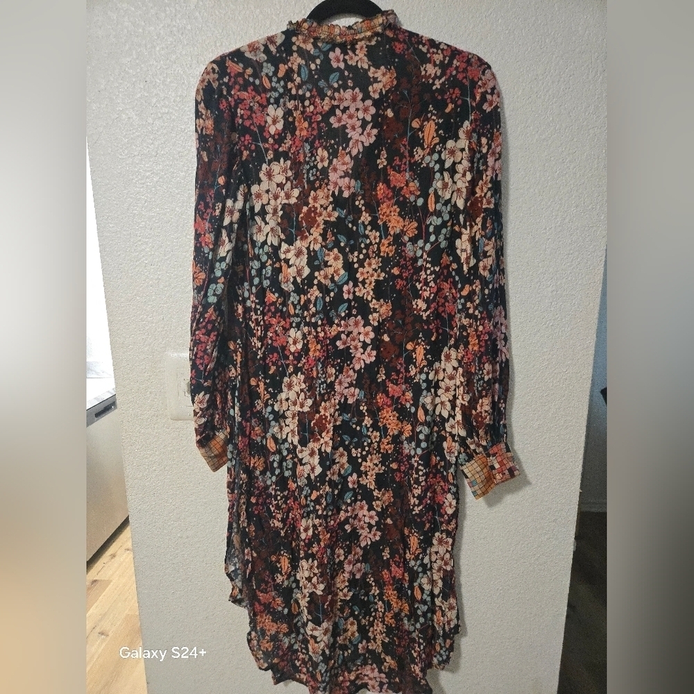 Chic Long Sleeve Floral Dress - Picture 8 of 8